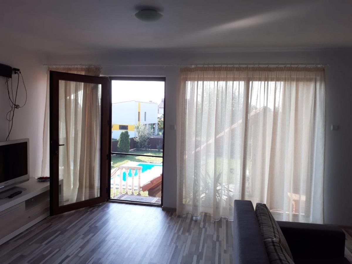 Casa Sannicolau Bed & Breakfast Sinnicolau Mare Exterior photo